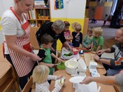 Společné vaření s rodiči - Vaříme spolu - produkty Jaroměřické mlékárny